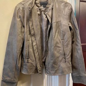 Well loved light gray faux leather jacket. Size L from the brand Bernardo.